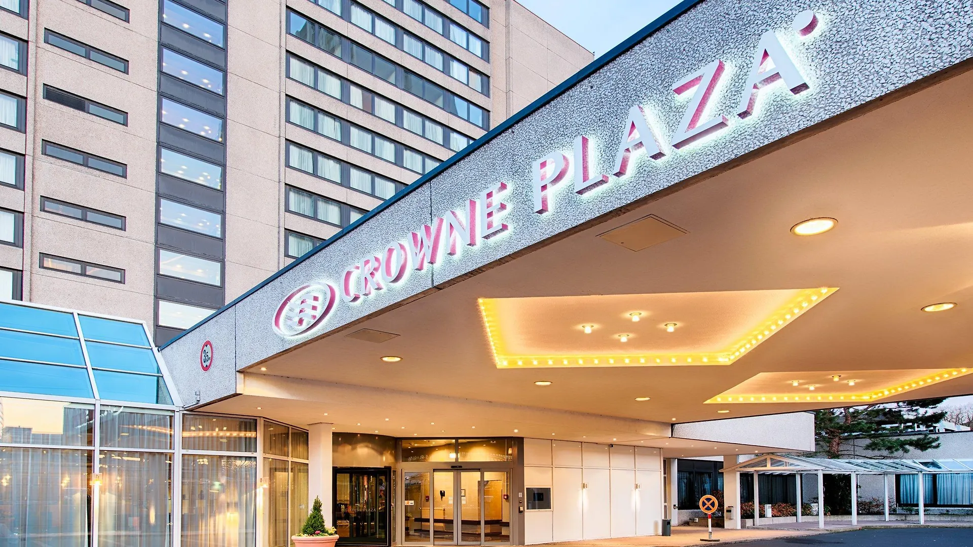 Crowne Plaza Frankfurt Congress Hotel By Ihg Frankfurt am Main