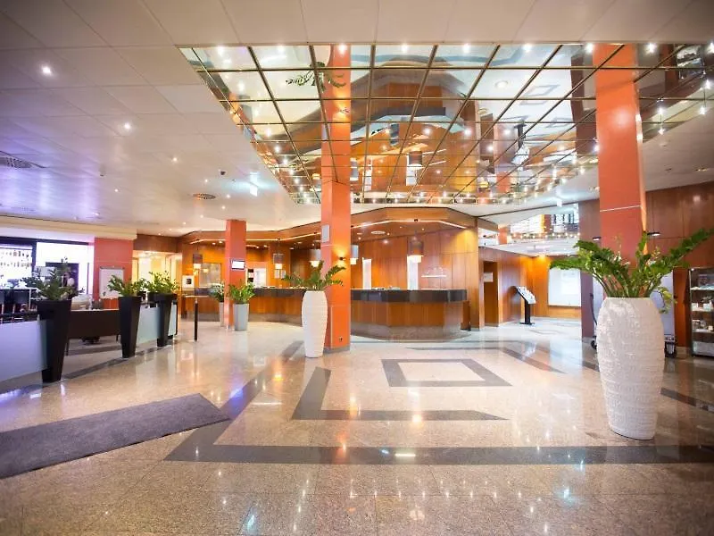 法兰克福皇冠广场会议酒店 美因河畔法兰克福 4*,